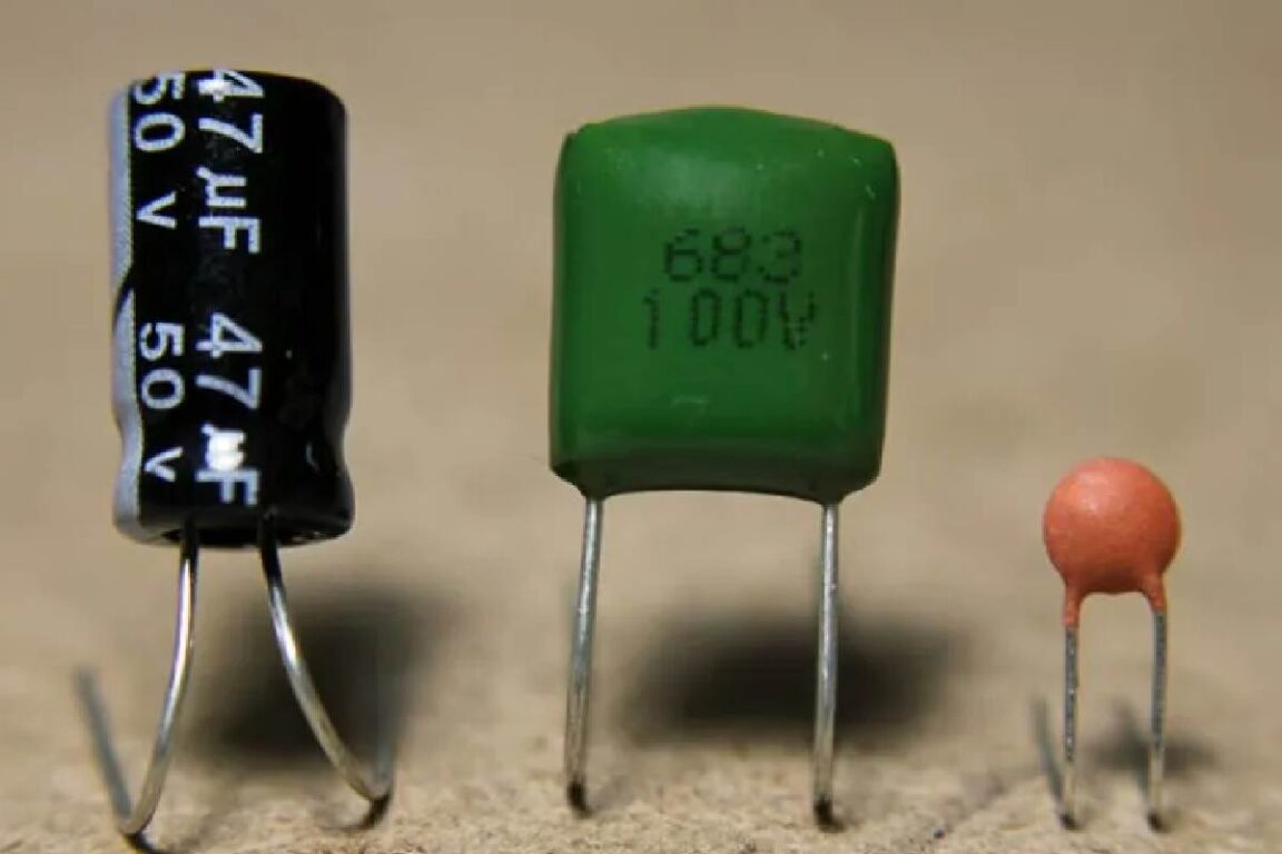 Capacitor
