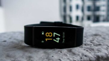 Fitbit Charge Buyers Guide – About, Battery Life Of My Fitbit Device, And More
